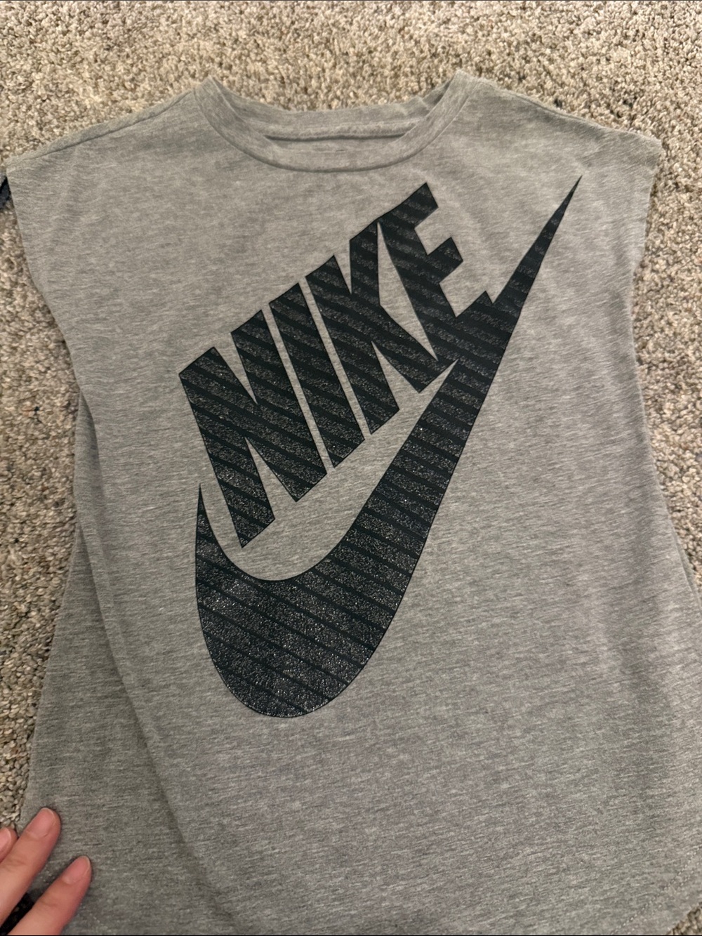 Nike Girls' Gray Tshirt Bundle Size 6 - Picture 6 of 7